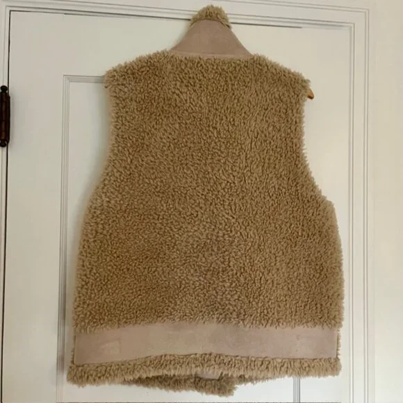 Genuine Sherling Wool Vest with Buckle Collar | Size Medium - Picture 7 of 10